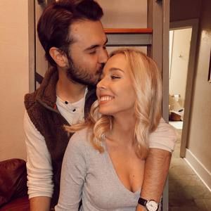 Meet your Posher, Logan